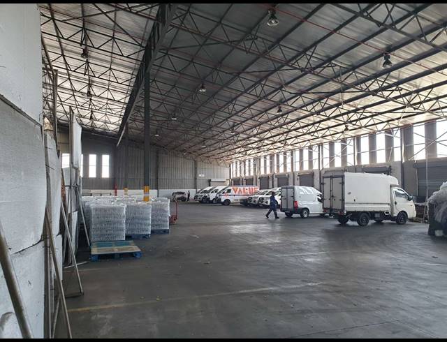 3,000M² WAREHOUSE TO LET IN KILLARNEY GARDENS